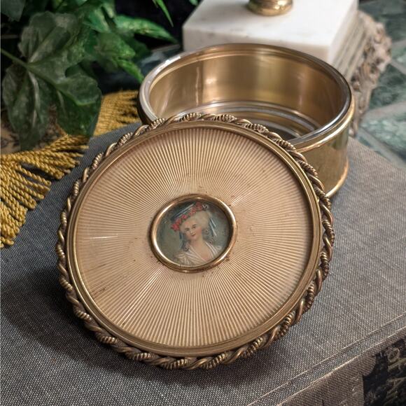 Antique Ormolu Gold Gilt Apollo Round Lidded Portrait Trinket Powder Casket Box - Picture 2 of 8